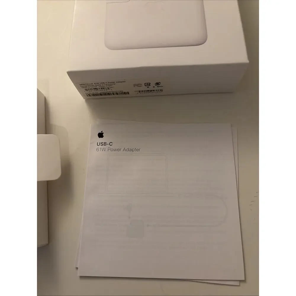 Apple USB-C 61W Power Adapter